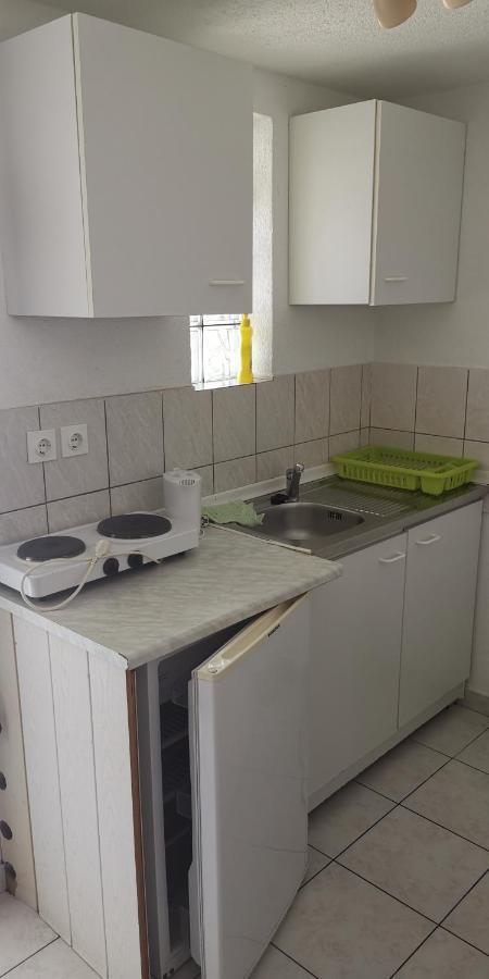 App-Amelijas Apartment Zambratija  Exterior photo